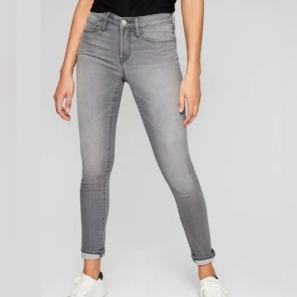 Athleta|Gray wash Sculptek stretchy skinny jeans,size 2•••designed for movement - Picture 2 of 16